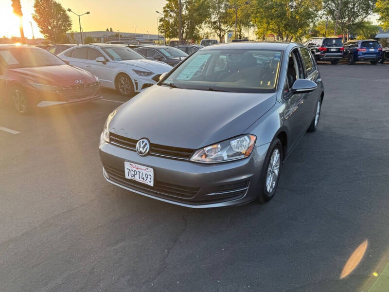 2015 Volkswagen Golf TSI SE