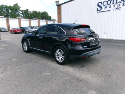 2017 Infiniti QX70