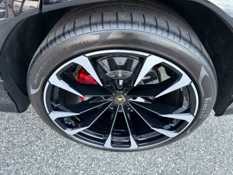 2024 Lamborghini Urus S