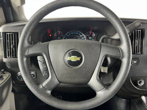 2022 Chevrolet Express LS 3500