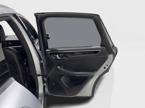 2016 Porsche Macan S