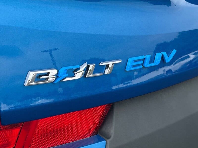 Used 2023 Chevrolet Bolt EUV Premier with VIN 1G1FZ6S03P4100203 for sale in Wood River, IL