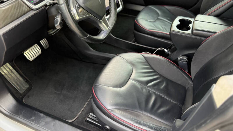 2013 Tesla Model S Performance