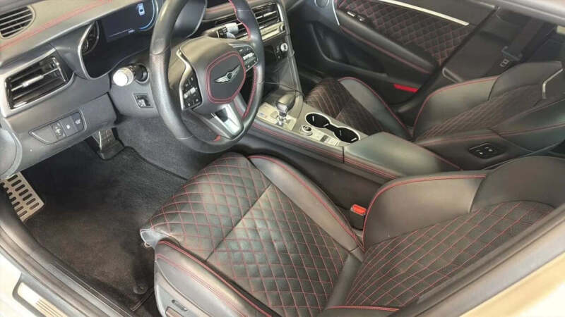 2025 Genesis G70