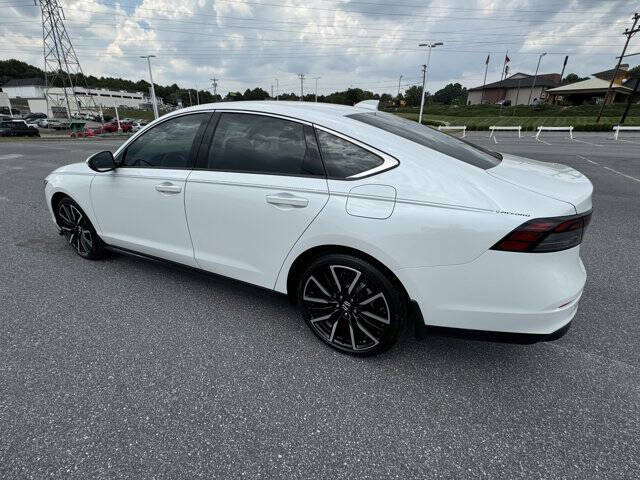 2025 Honda Accord Hybrid Touring