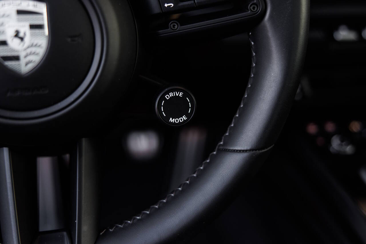 2022 Porsche 911 29