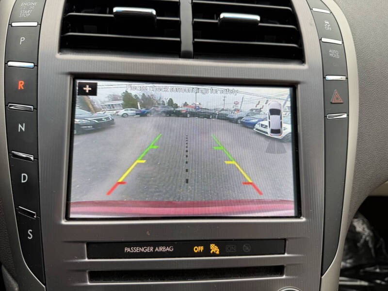 2017 Lincoln MKZ Select