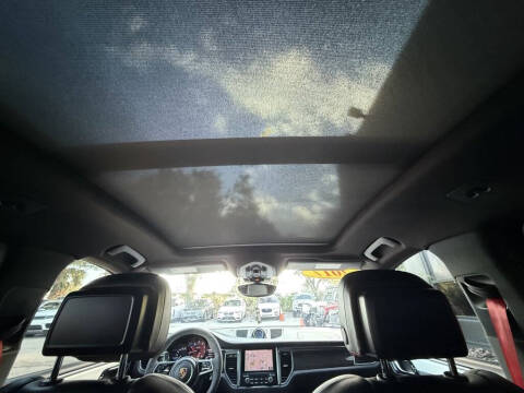 2017 Porsche Macan GTS