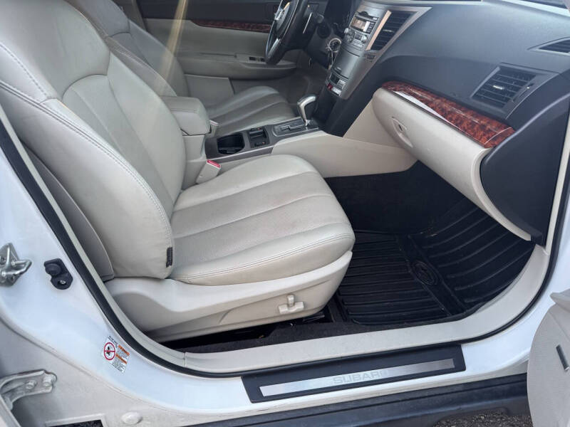 2011 Subaru Outback 2.5i Limited