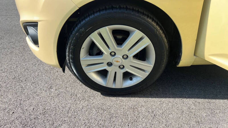2013 Chevrolet Spark 1LT Auto