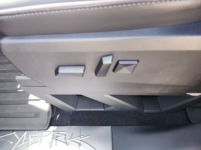 2024 Tesla Cybertruck