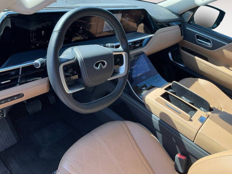 2025 Infiniti QX80 Sensory