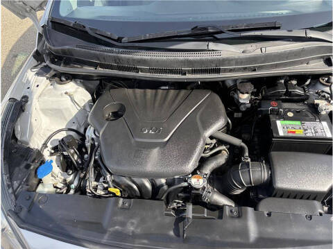 2013 Hyundai Accent GS