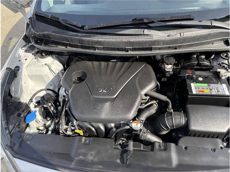 2013 Hyundai Accent GS