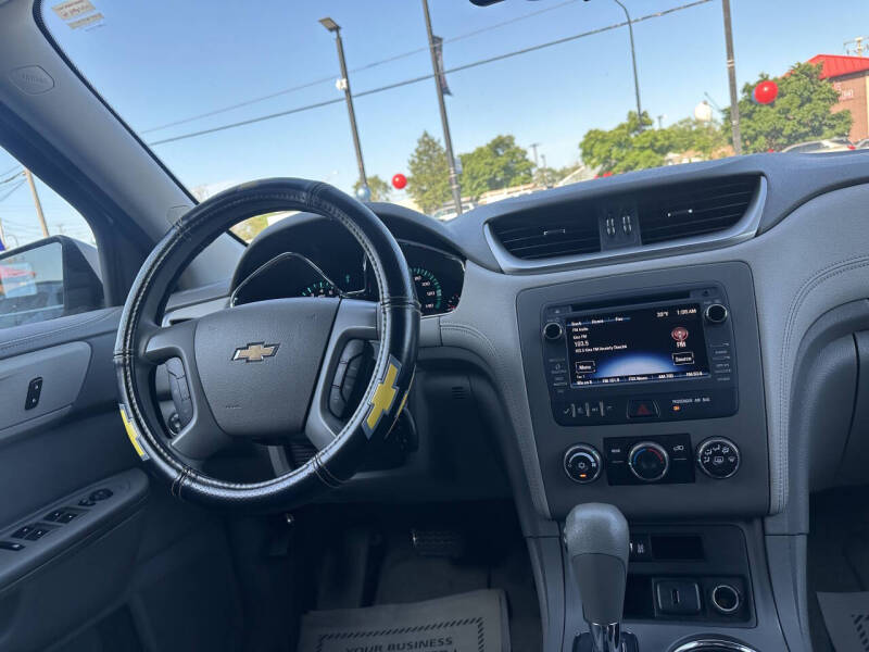 2017 Chevrolet Traverse LS