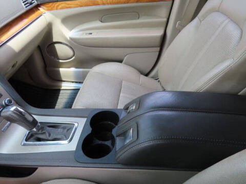 2010 Lincoln MKT
