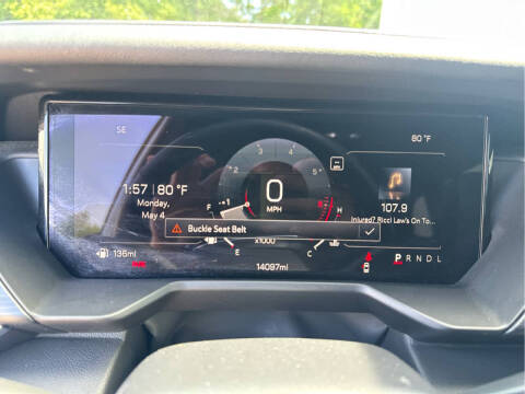 2025 GMC Acadia Elevation