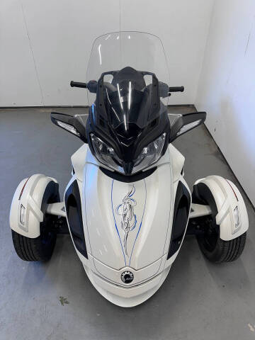2014 Can-Am Spyder ST SE5