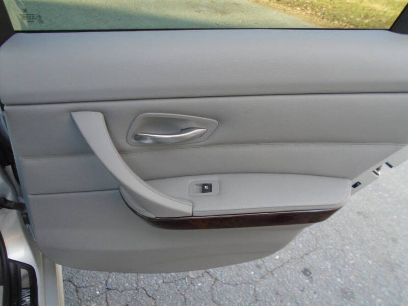 2011 BMW 3 Series 328i