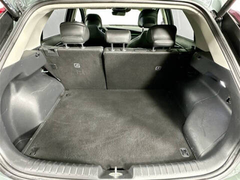 2023 Kia Niro Plug-In Hybrid SX Touring