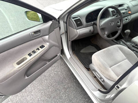 2003 Toyota Camry LE