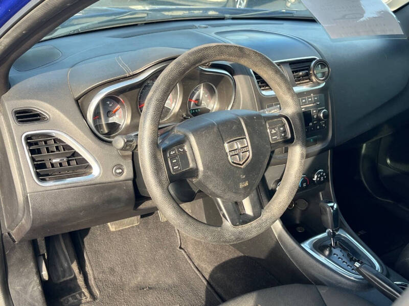 2013 Dodge Avenger SE