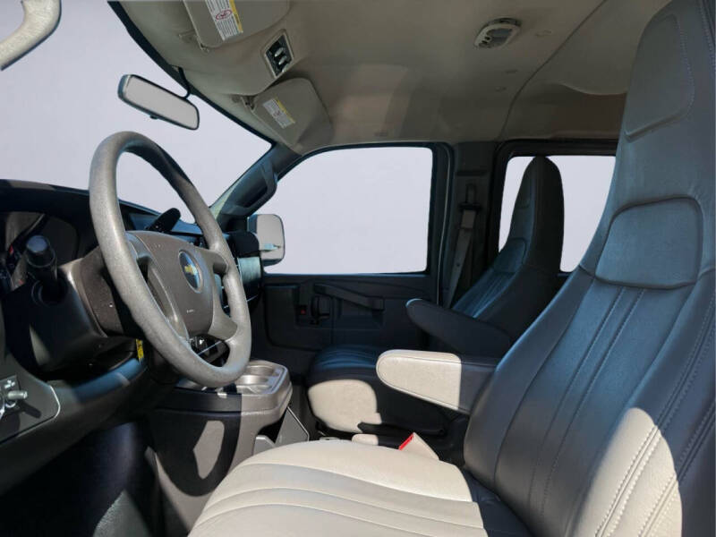 2019 Chevrolet Express LS 2500
