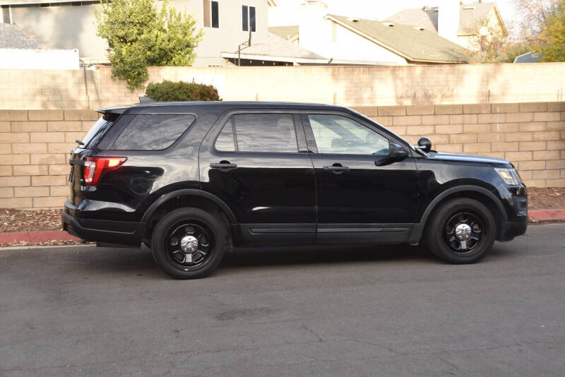 2018 Ford Explorer null photo 18