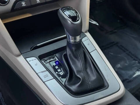 2017 Hyundai Elantra Value Edition