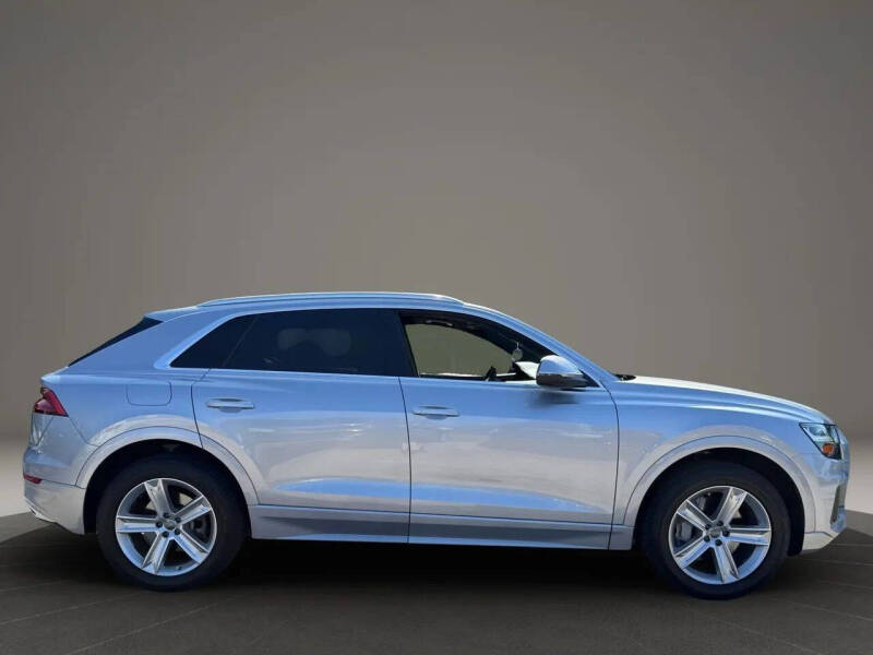 2019 Audi Q8 quattro Premium 55 TFSI