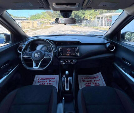 2020 Nissan Kicks SR