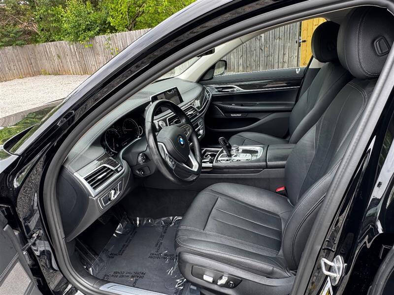 2017 BMW 7 Series 740i