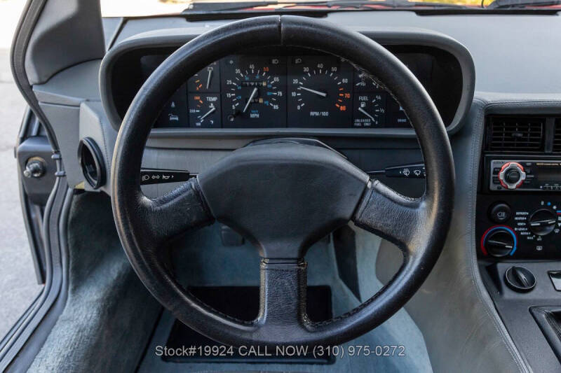 1981 DeLorean DMC-12