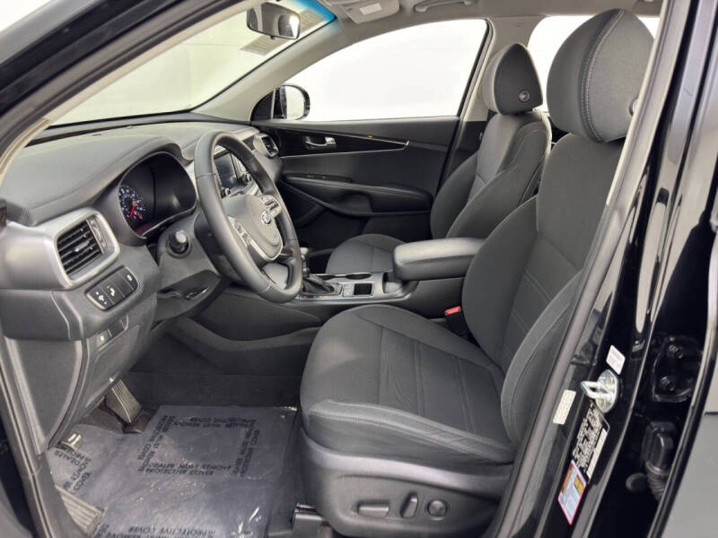 2020 Kia Sorento S V6