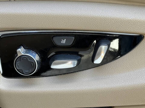 2019 Cadillac Escalade Platinum