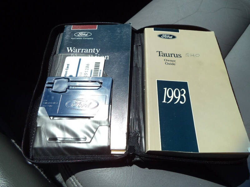 1993 Ford Taurus SHO