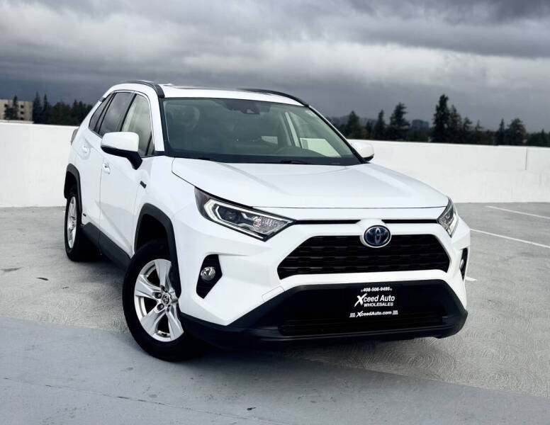 2020 Toyota RAV4 Hybrid XLE