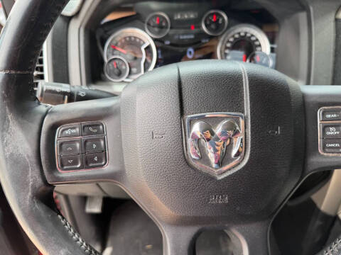 2015 RAM 1500 SLT