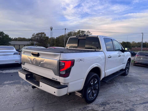 2023 Nissan Titan Platinum Reserve