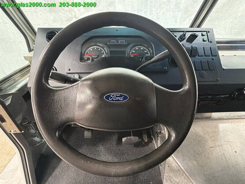 2014 Ford E-Series