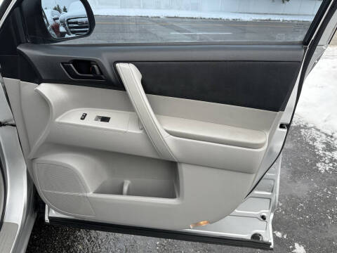 2013 Toyota Highlander Plus