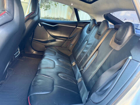 2013 Tesla Model S Performance