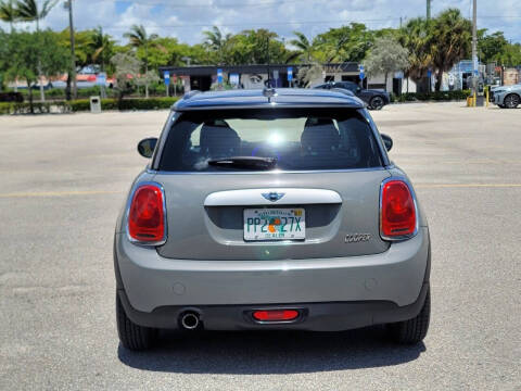 2015 MINI Hardtop 2 Door Cooper