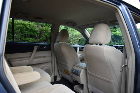 2013 Toyota Highlander Plus