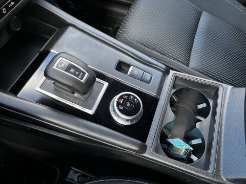 2022 Mitsubishi Outlander ES