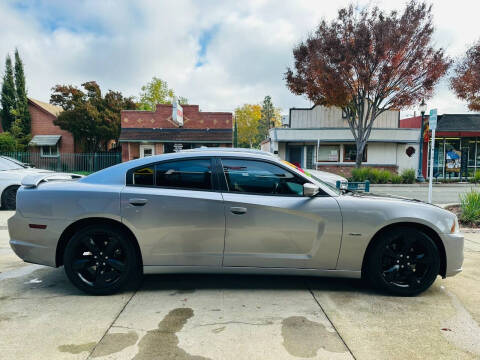 2014 Dodge Charger R/T Plus