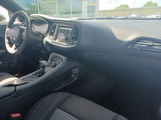 2022 Dodge Challenger SXT