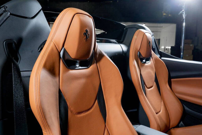 2025 Ferrari 296 GTS