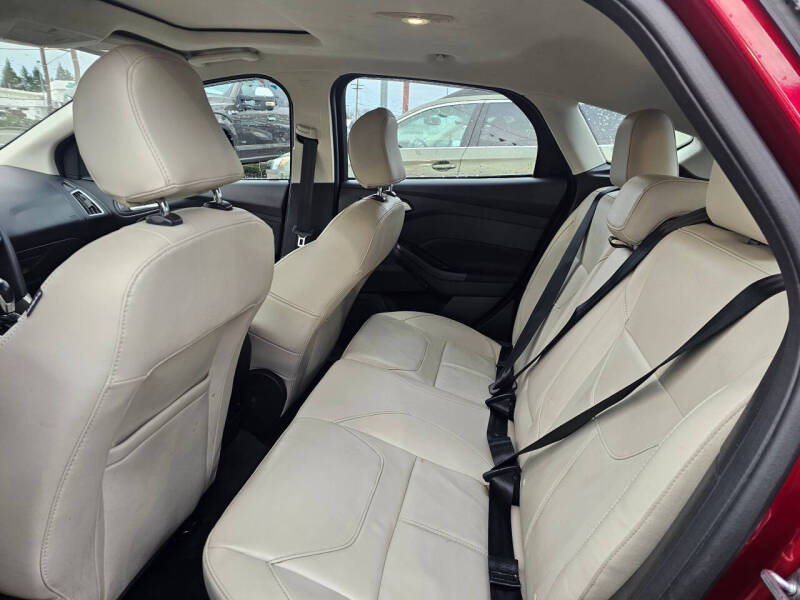 2017 Ford Focus Titanium