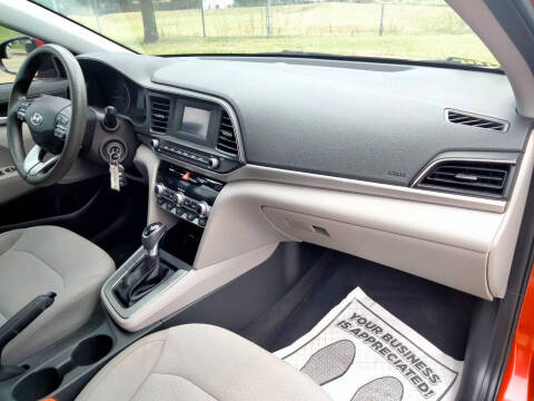 2020 Hyundai Elantra SE